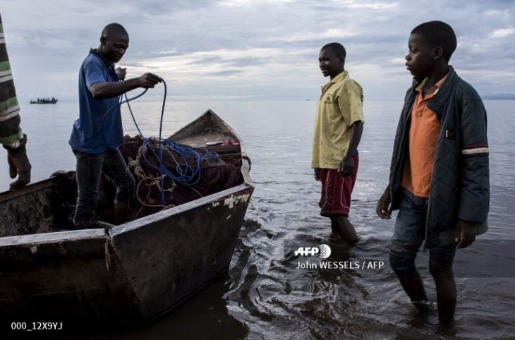 Pêche au lac Tanganyika : des ONG dénoncent l’utilisation du filet à mailles fines